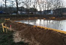 Bodenplatte fertig, Beton ist da …