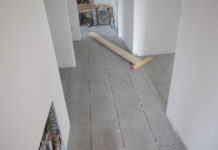 19.05. Hausaufbau Tag 24 – Fenster, Fliesen, HWR