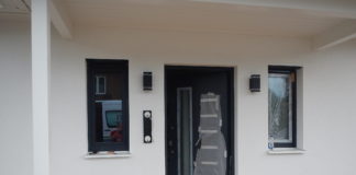 23.05. Hausaufbau Tag 28 – Laminat, WC, Heizung