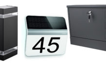 Hausnummer, Briefkasten und Außenlicht