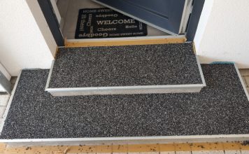 Eingang HWR – Stufen