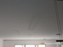 Deckenrisse nach Reparatur